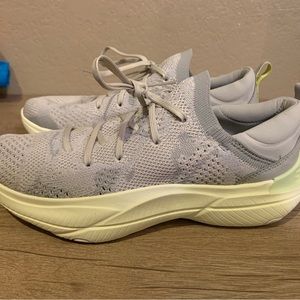 Sorel sneaker tennis shoes